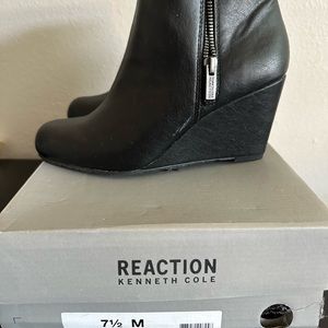 Women’s Kenneth Cole reaction booties